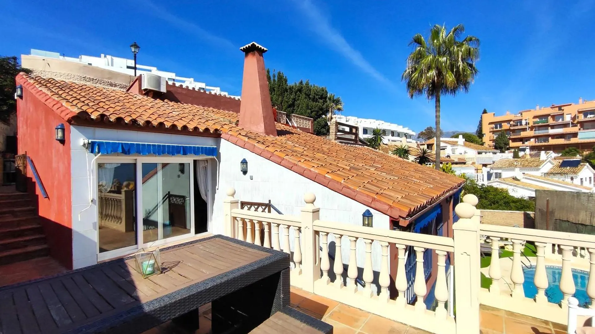 Evans Realty Au Villa Nirvana & Playa & Piscina 푸엔히롤라