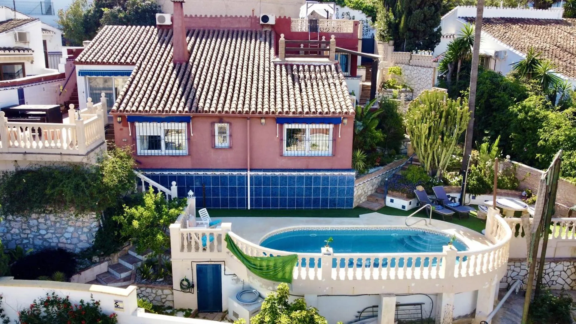 Evans Realty Au Villa Nirvana & Playa & Piscina 푸엔히롤라